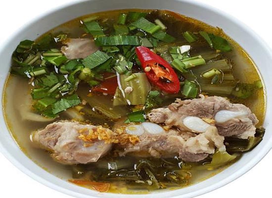 Canh sườn nấu dưa chua