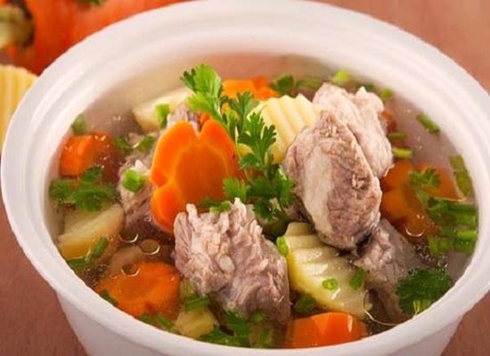 Canh xương khoai tây cà rốt